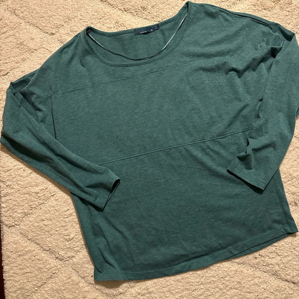 Prana Batwing style oversized 3/4 sleeve (medium)